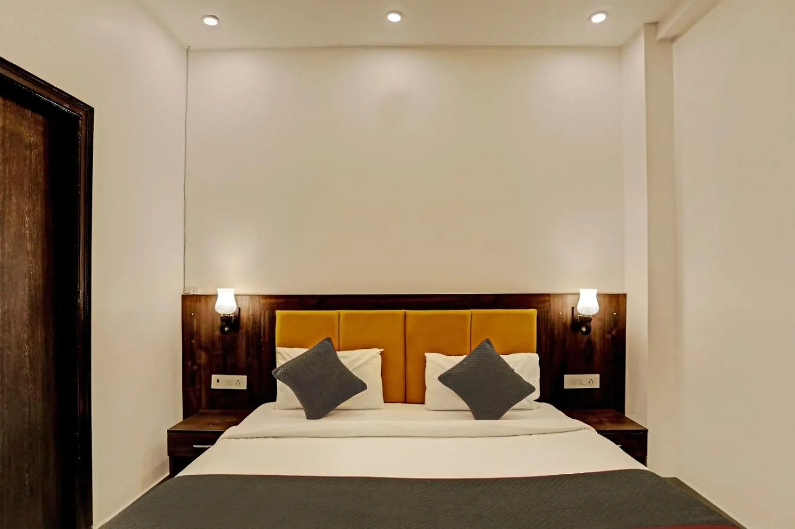 Hotel City Lite Near Delhi Airport New Delhi