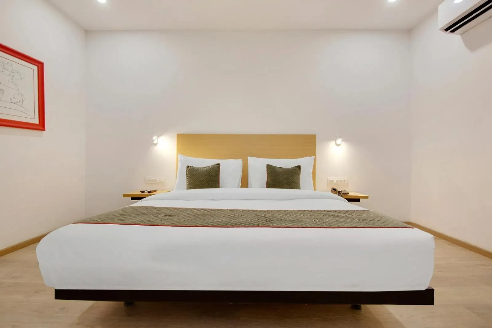 Hotel City Lite Near Delhi Airport contacts